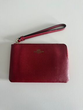 Coach Red/Gold Leather Corner Zip Wristlet EUC